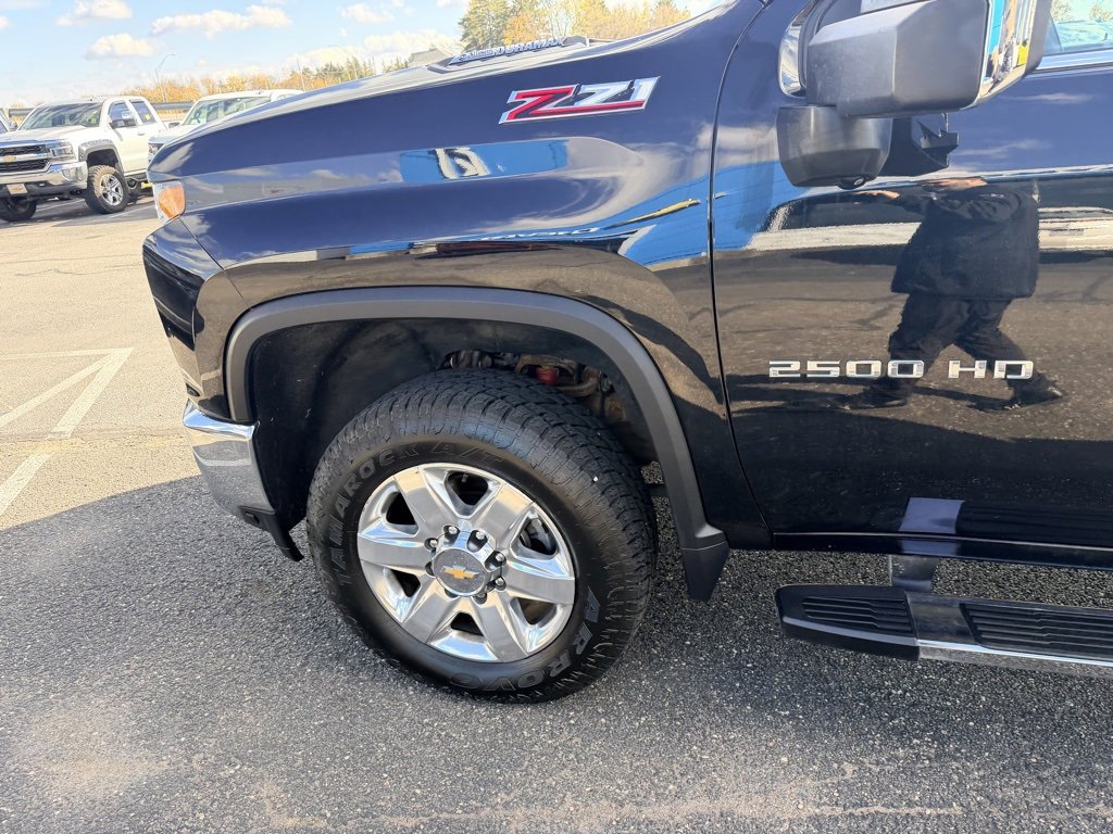 Used 2022 Chevrolet Silverado 2500 LTZ image 12