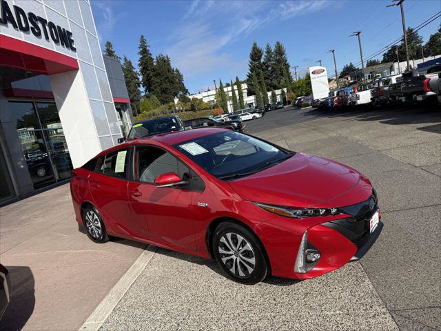 Certified 2021 Toyota Prius Prime Limited FWD image 9