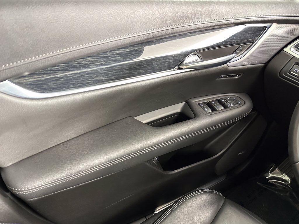 Used 2020 Cadillac XT5 Premium Luxury AWD/4WD image 35