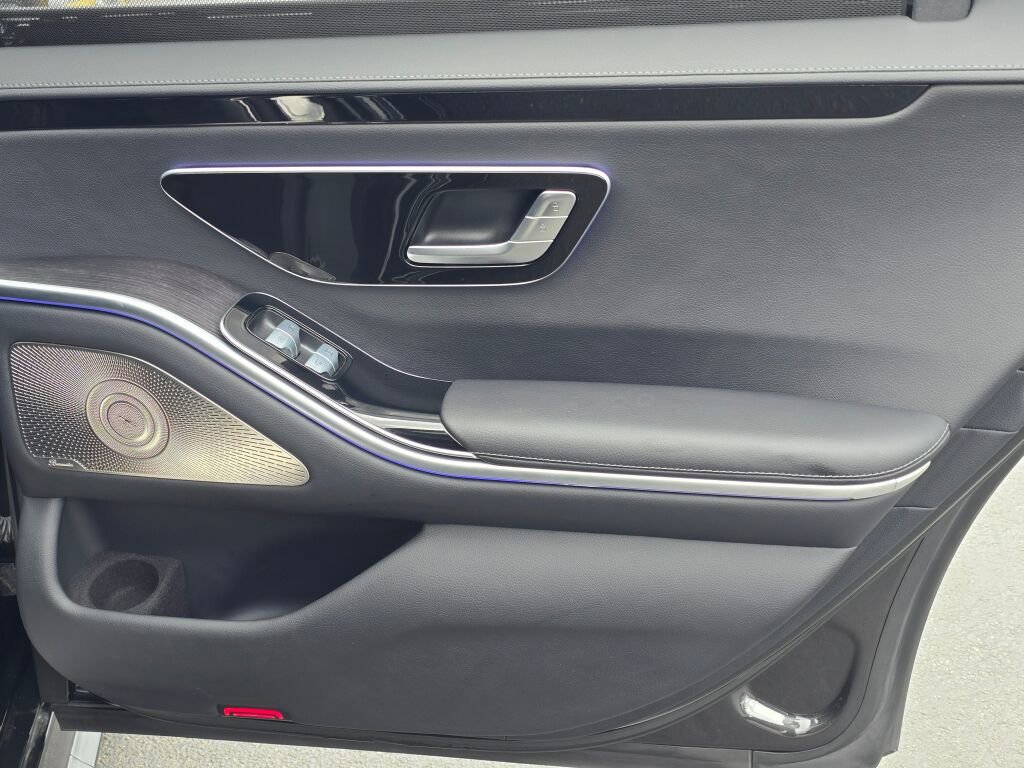 Used 2022 Mercedes-Benz S 500 4MATIC image 24