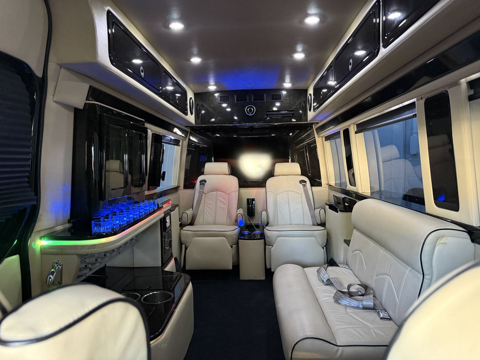 Used 2013 Mercedes-Benz Sprinter 2500 image 5