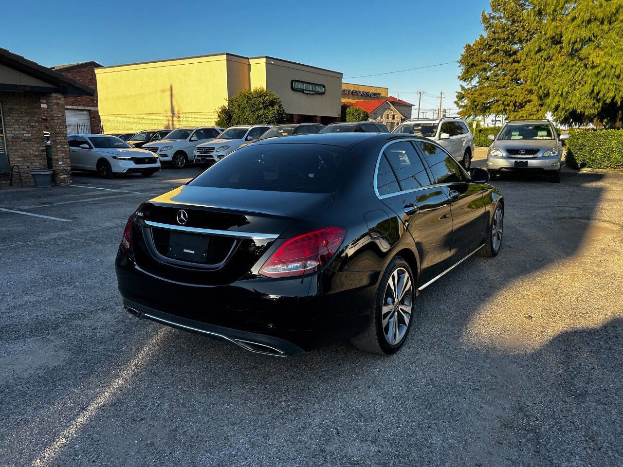 Used 2018 Mercedes-Benz C 300 Sedan w/ Premium Package image 5