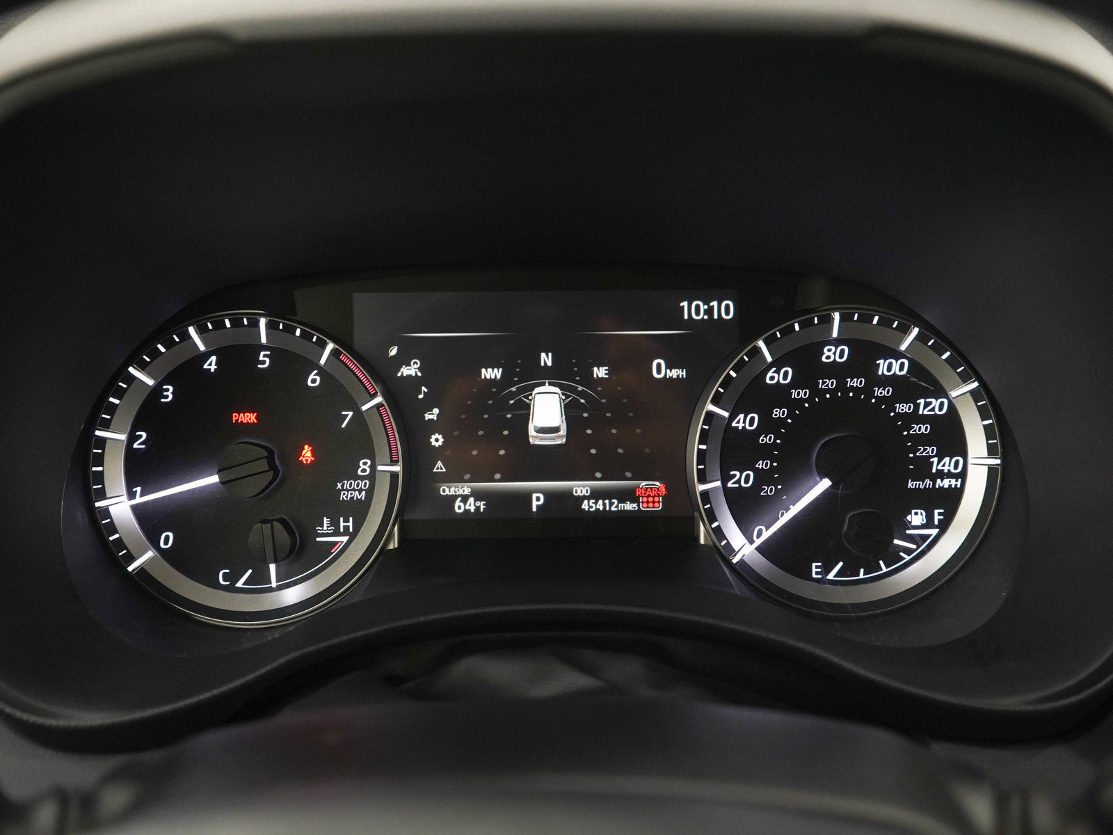 Used 2024 Toyota Highlander LE FWD image 25