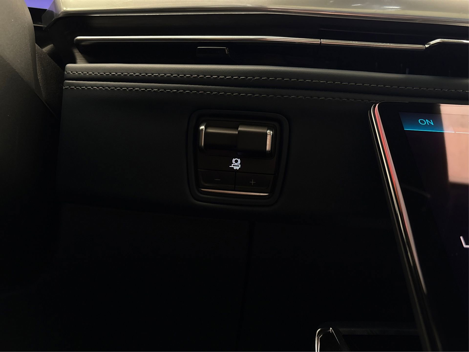 New 2026 Cadillac Escalade IQL Luxury image 27