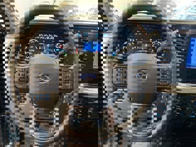 New 2025 Ford F250 XLT w/ FX4 Off-Road Package image 18