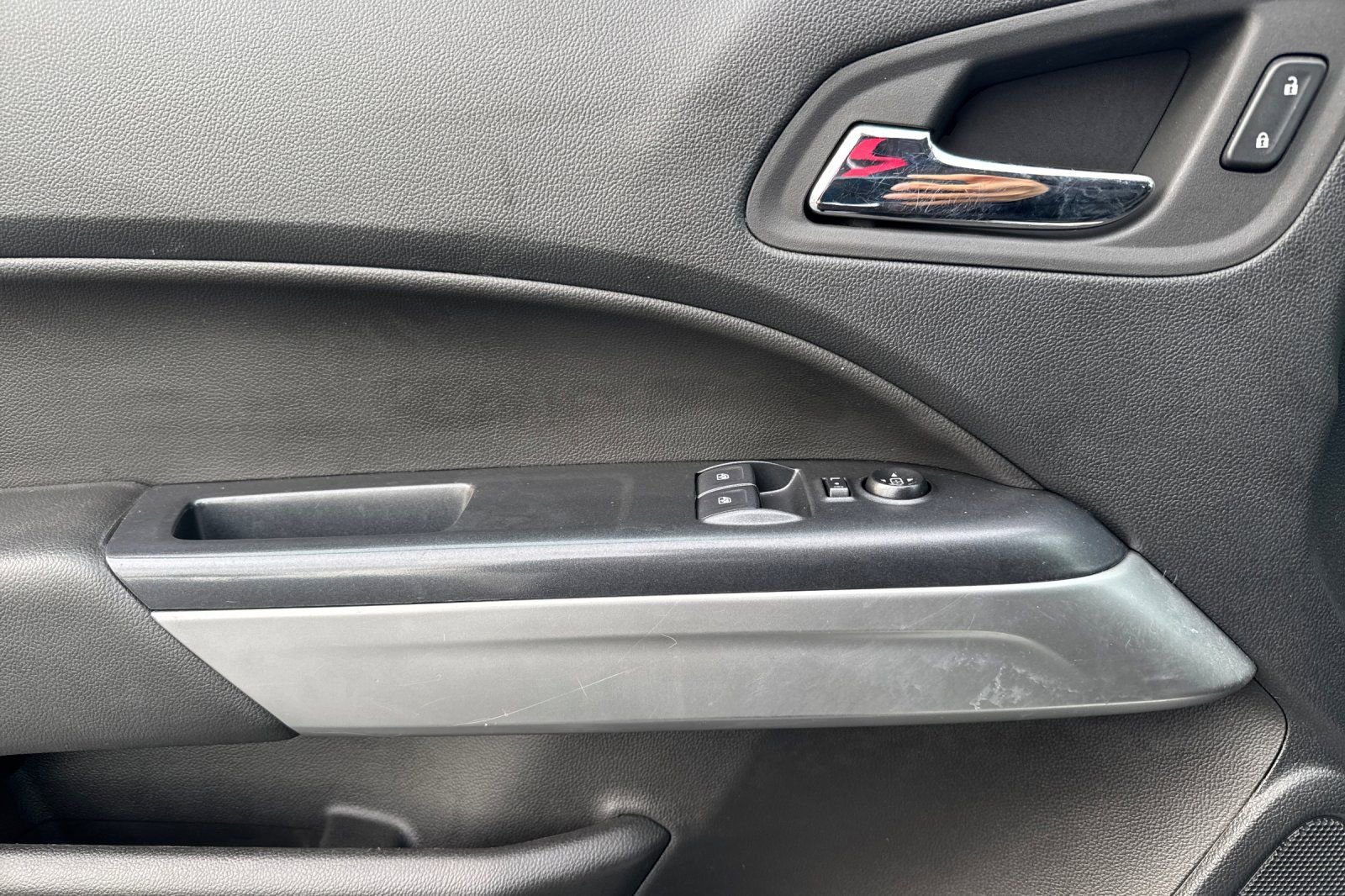 Used 2022 Chevrolet Colorado LT w/ Fleet Safety Package image 10