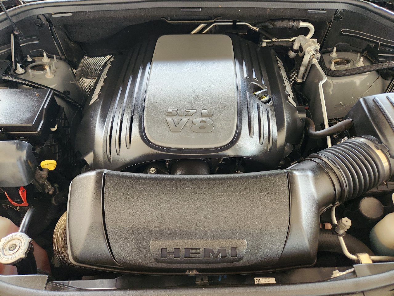 Used 2021 Dodge Durango R/T w/ Blacktop Package AWD/4WD image 31