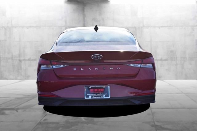 Used 2023 Hyundai Elantra SEL w/ Convenience Package image 6