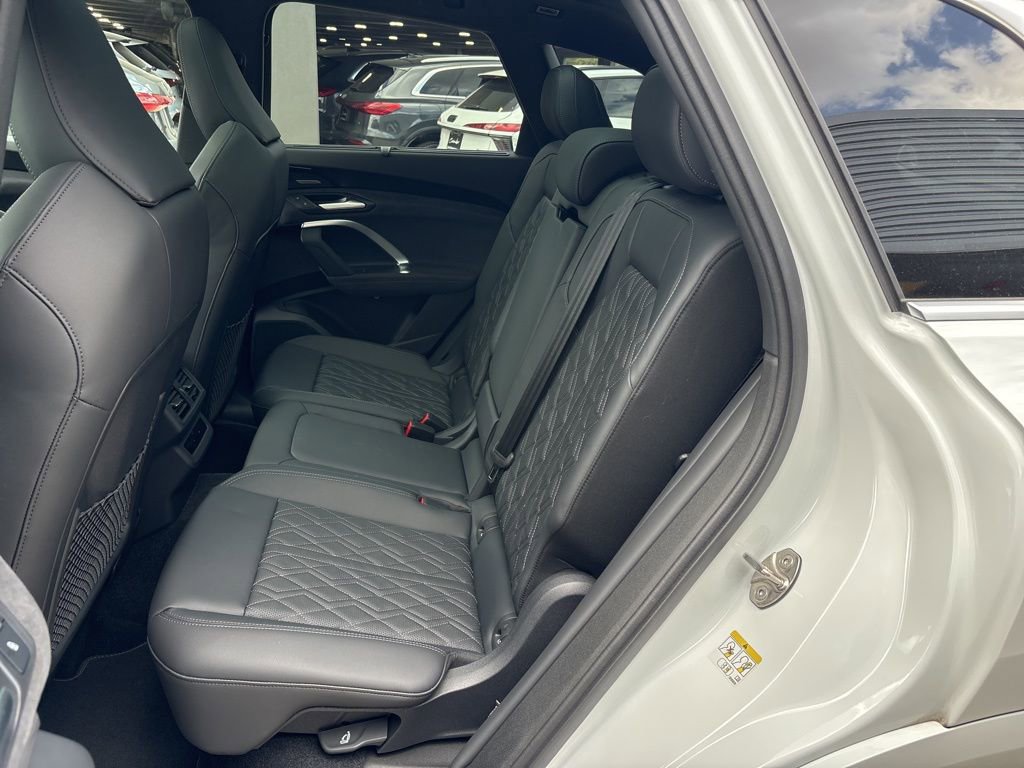 Certified 2025 Audi SQ5 Premium Plus w/ Premium Plus Package image 14