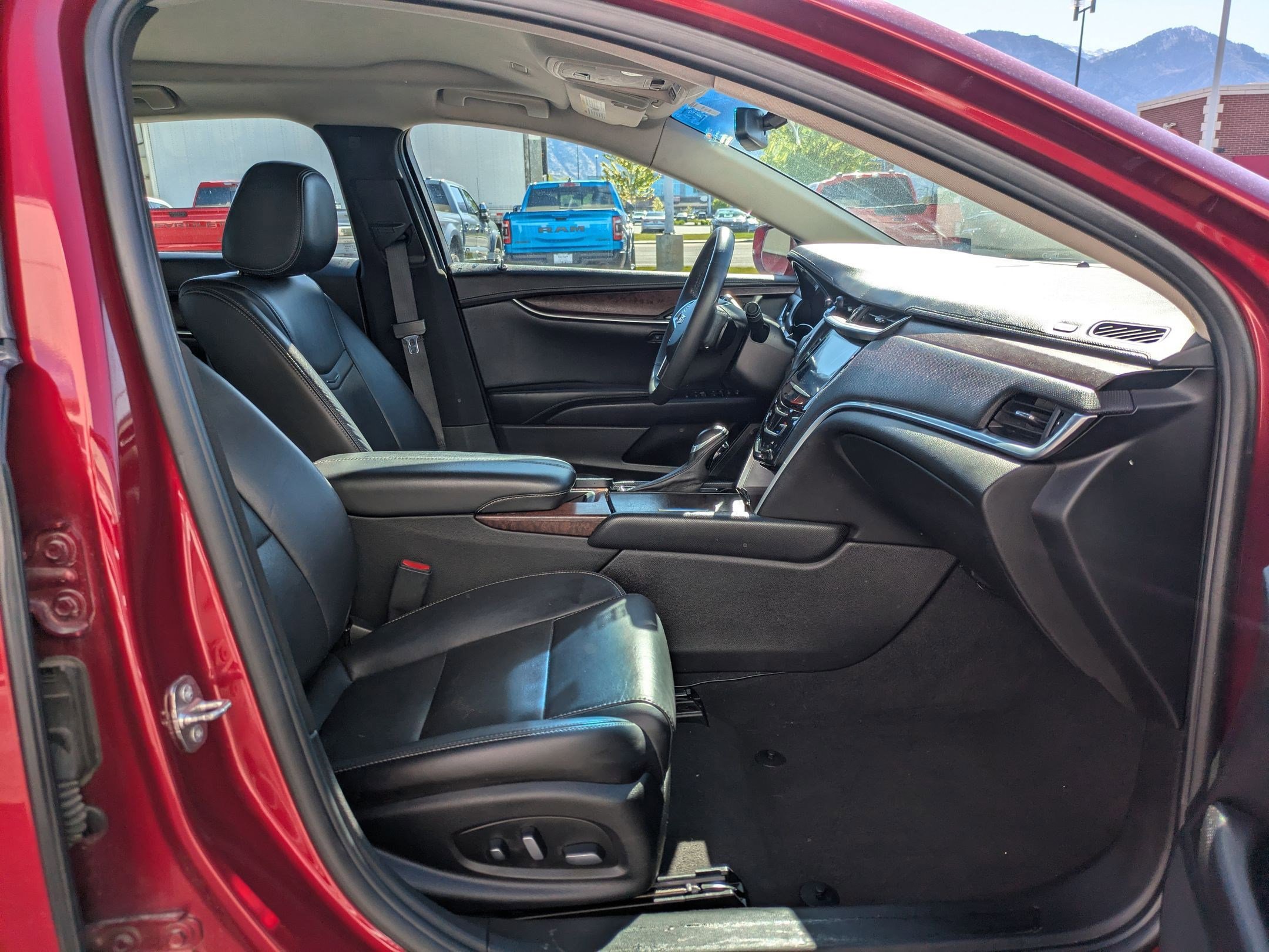 Used 2019 Cadillac XTS Luxury FWD image 32