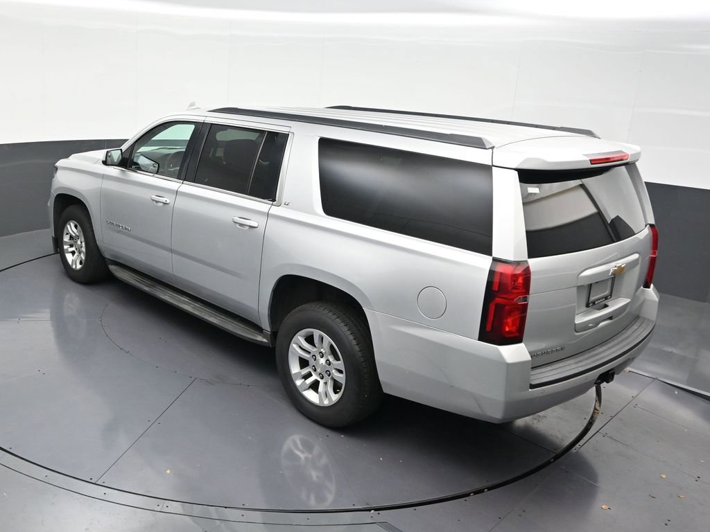 Used 2016 Chevrolet Suburban LT RWD image 18