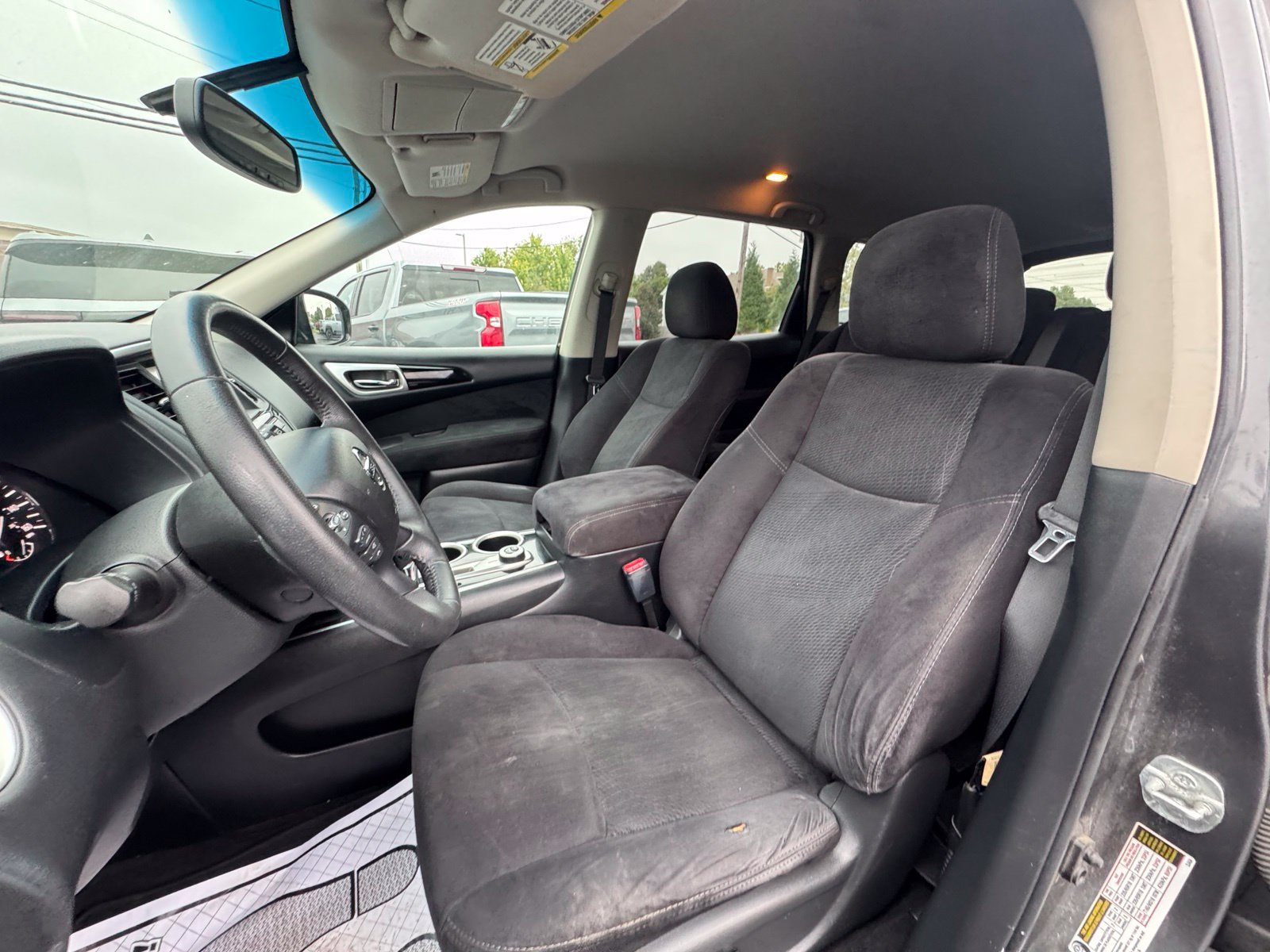 Used 2015 Nissan Pathfinder SV w/ Cargo Package FWD image 13
