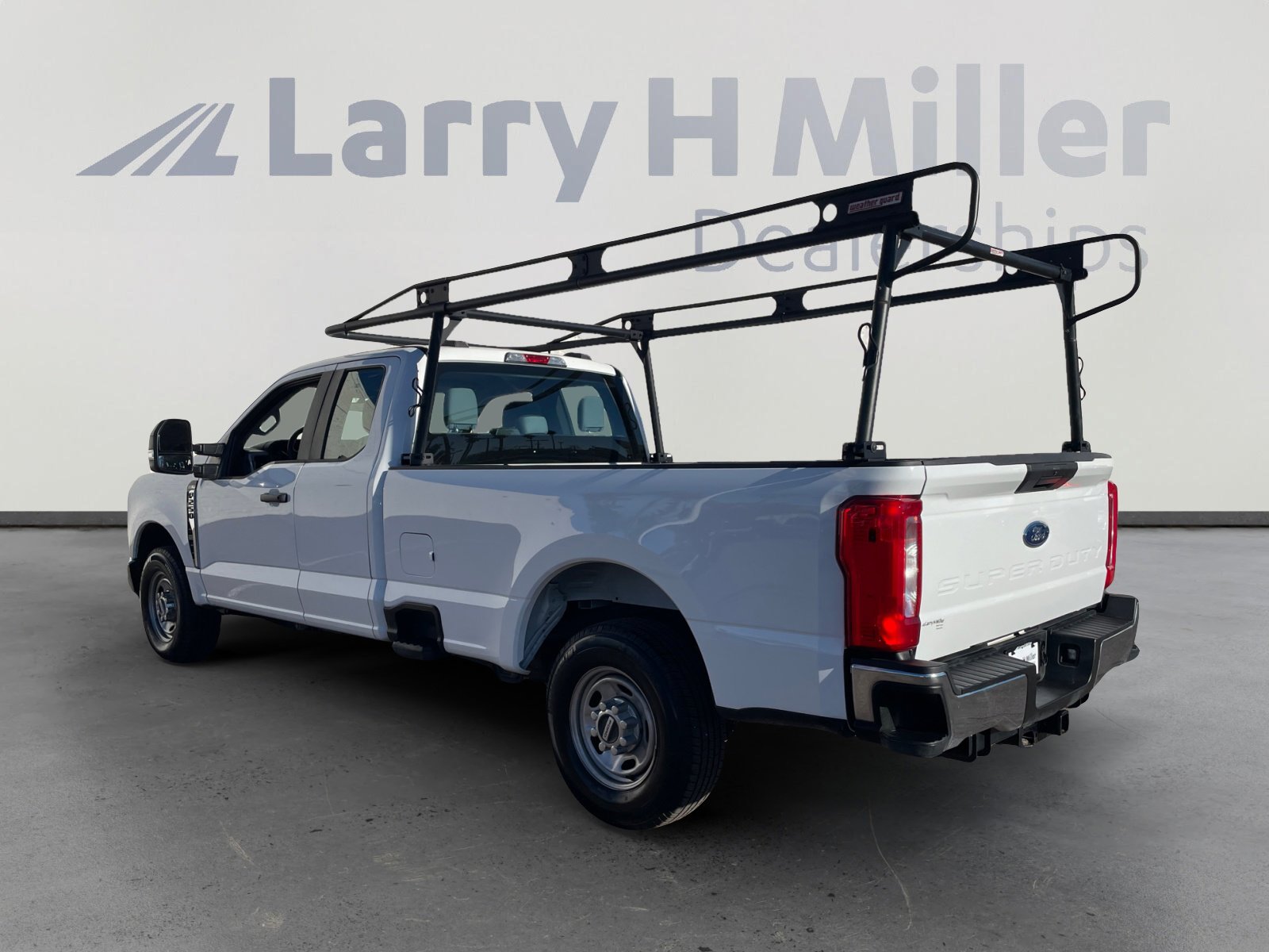 Used 2024 Ford F250 XL w/ XL Chrome Package image 3