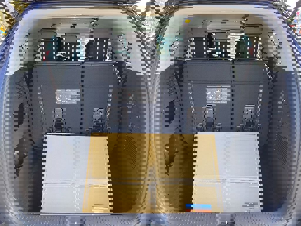 New 2026 Kia Carnival EX image 14