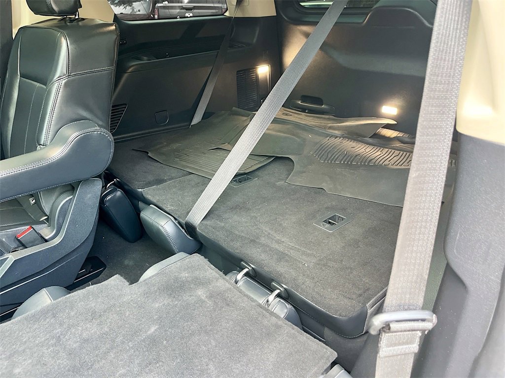 Used 2024 Ford Expedition XLT image 28