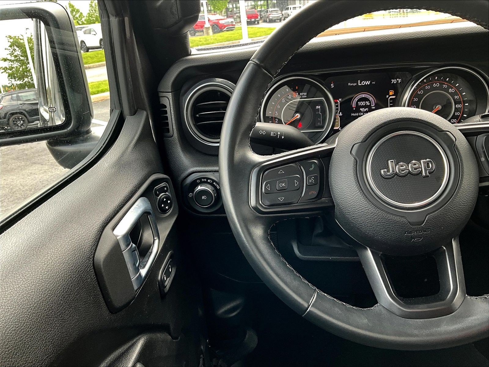 Used 2022 Jeep Wrangler Unlimited Sport AWD/4WD image 11