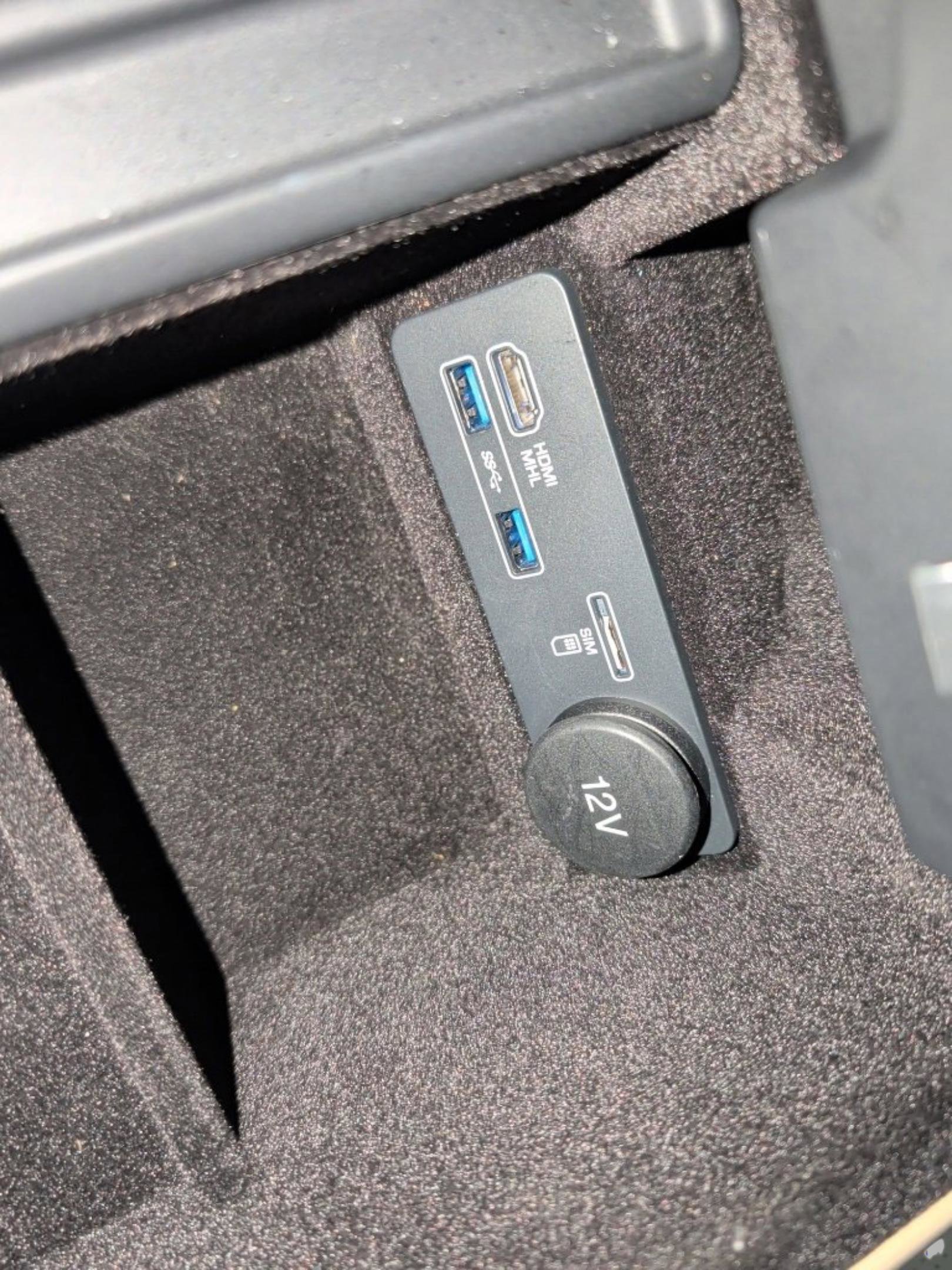 Used 2017 Jaguar XJ R-Sport image 36