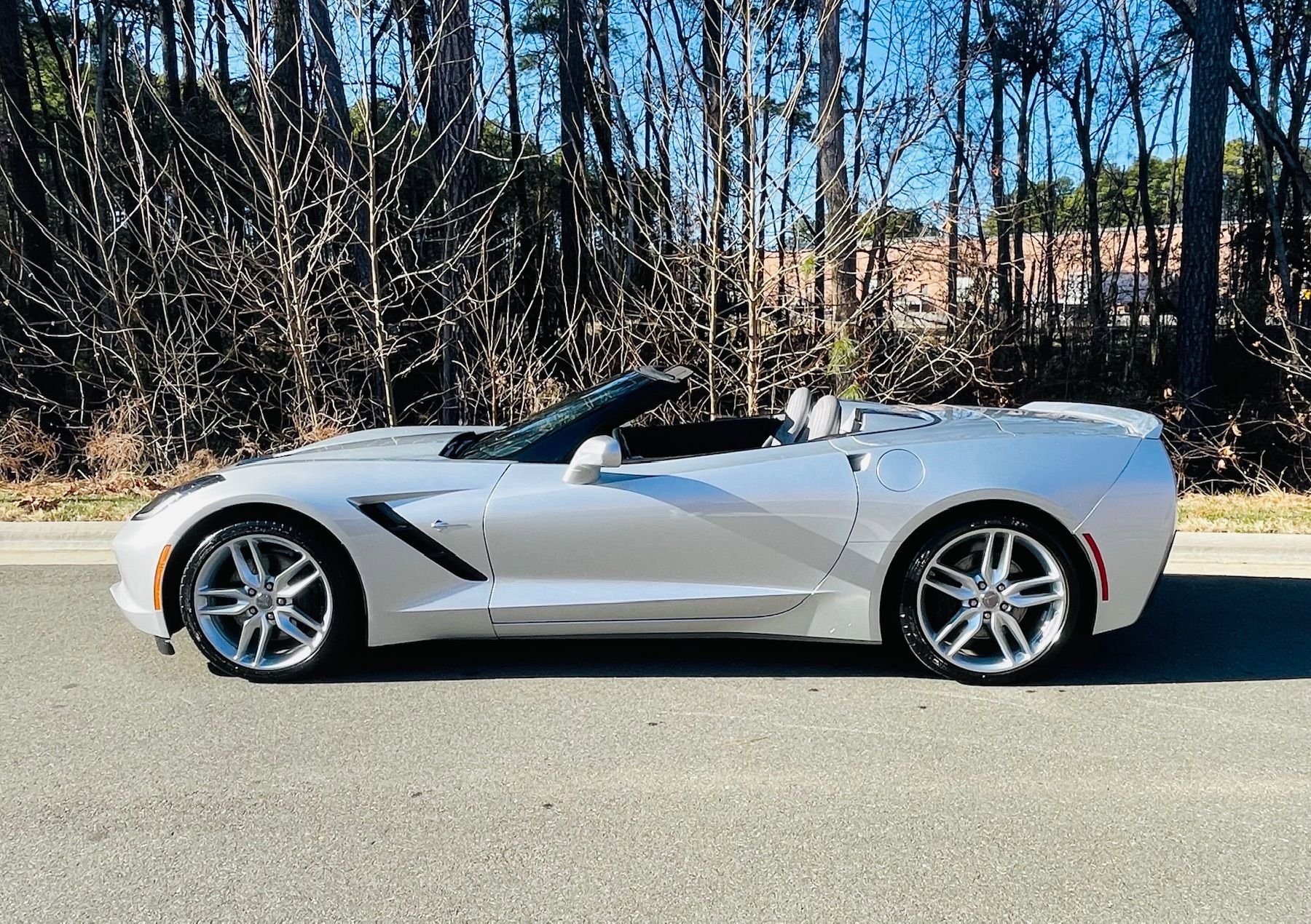 Used 2015 Chevrolet Corvette Stingray Convertible w/ 2LT Preferred Equipment Group image 19
