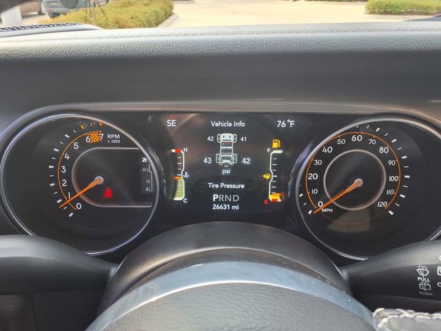 Used 2022 Jeep Wrangler Unlimited Sahara AWD/4WD image 30