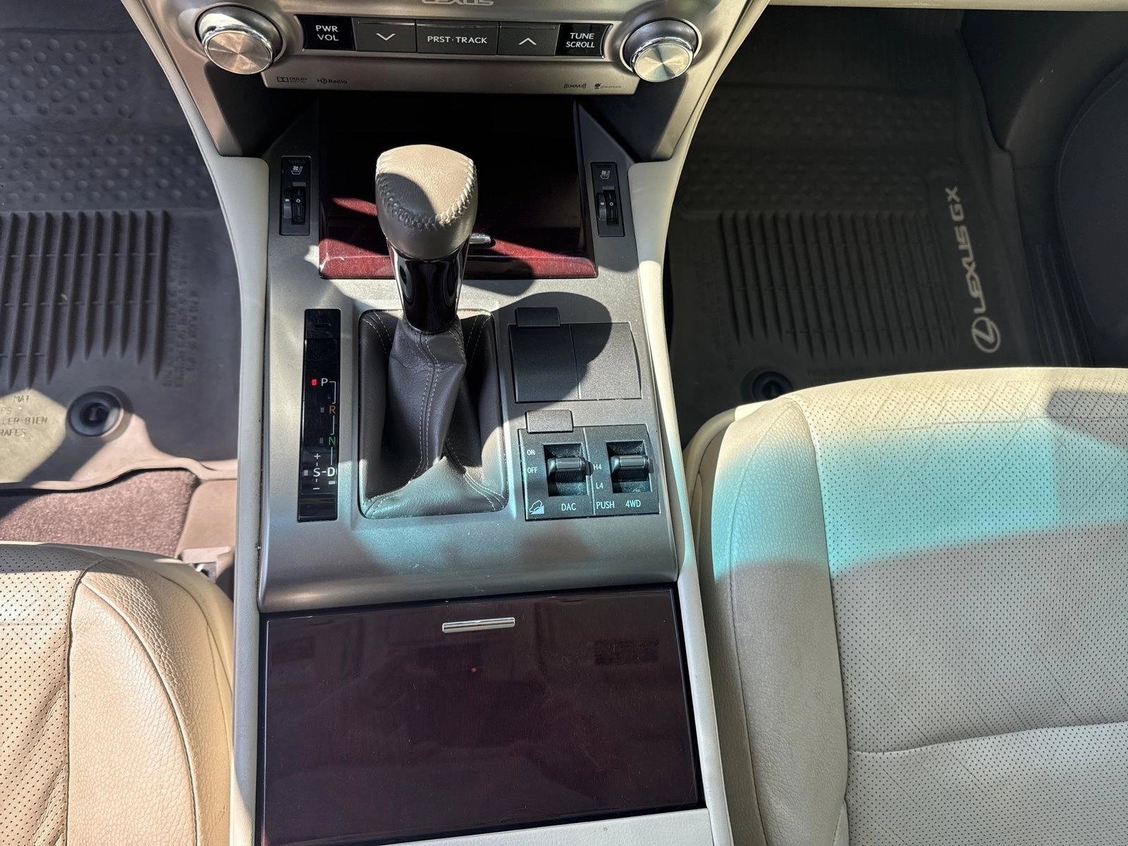 Used 2018 Lexus GX 460 Premium w/ Premium Package AWD/4WD image 22