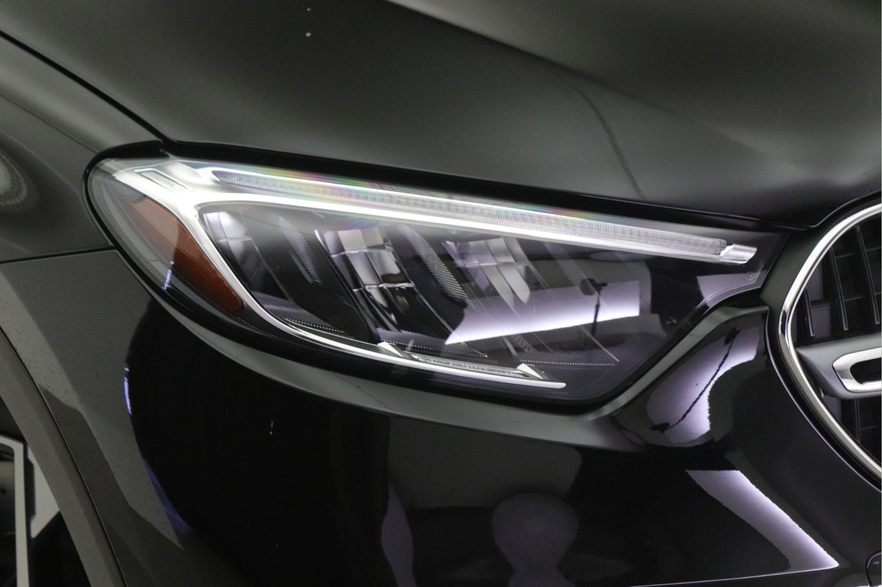 Certified 2025 Mercedes-Benz GLC 350e 4MATIC image 25