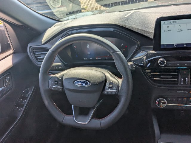 Used 2025 Ford Escape ST-Line AWD/4WD image 15