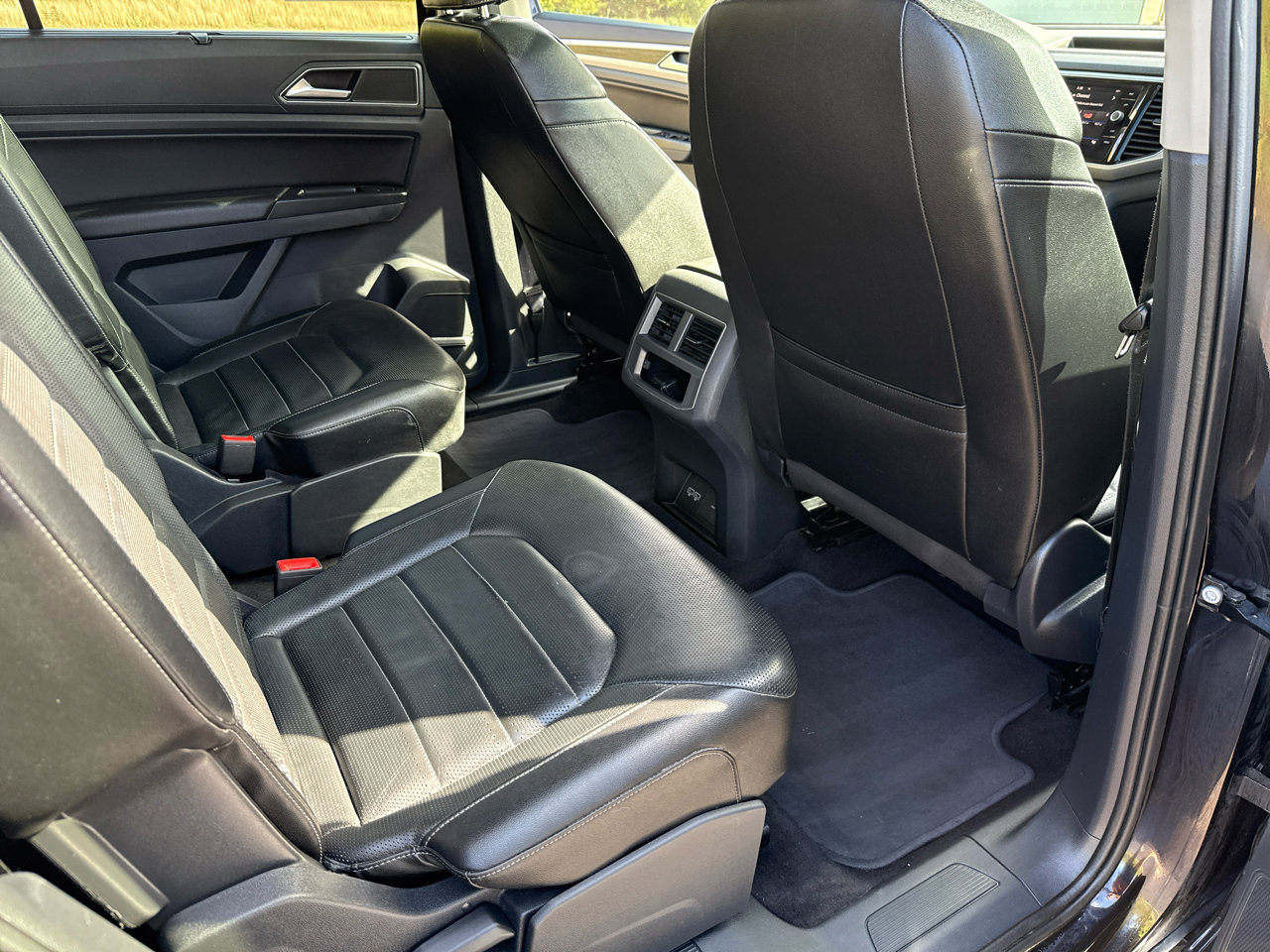 Used 2019 Volkswagen Atlas SEL R-Line image 27