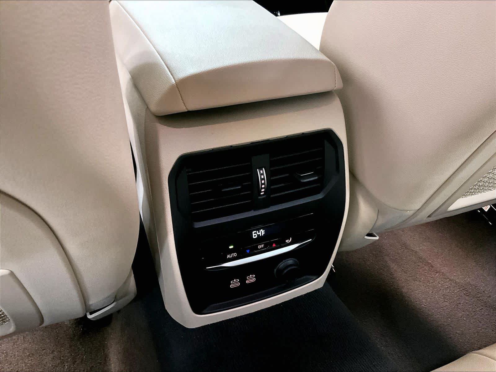 Used 2019 BMW 330i Sedan w/ Convenience Package RWD image 38