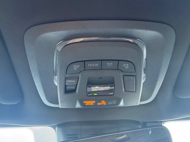 Used 2023 Toyota Crown AWD/4WD image 34