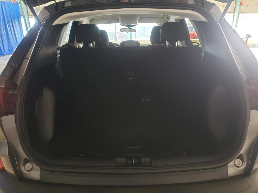 Used 2022 Ford Escape SE w/ Cold Weather Package AWD/4WD image 5