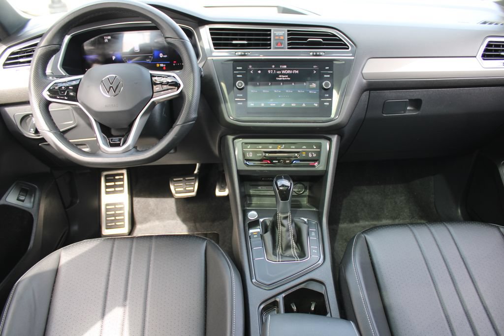 Certified 2024 Volkswagen Tiguan SE R-Line FWD image 20