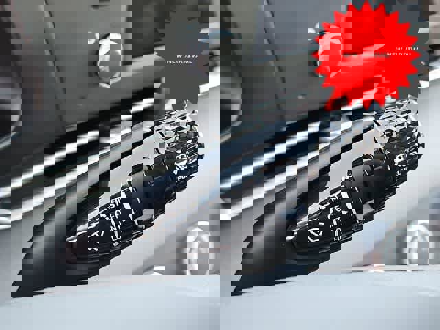 Used 2025 Hyundai Elantra SE image 17