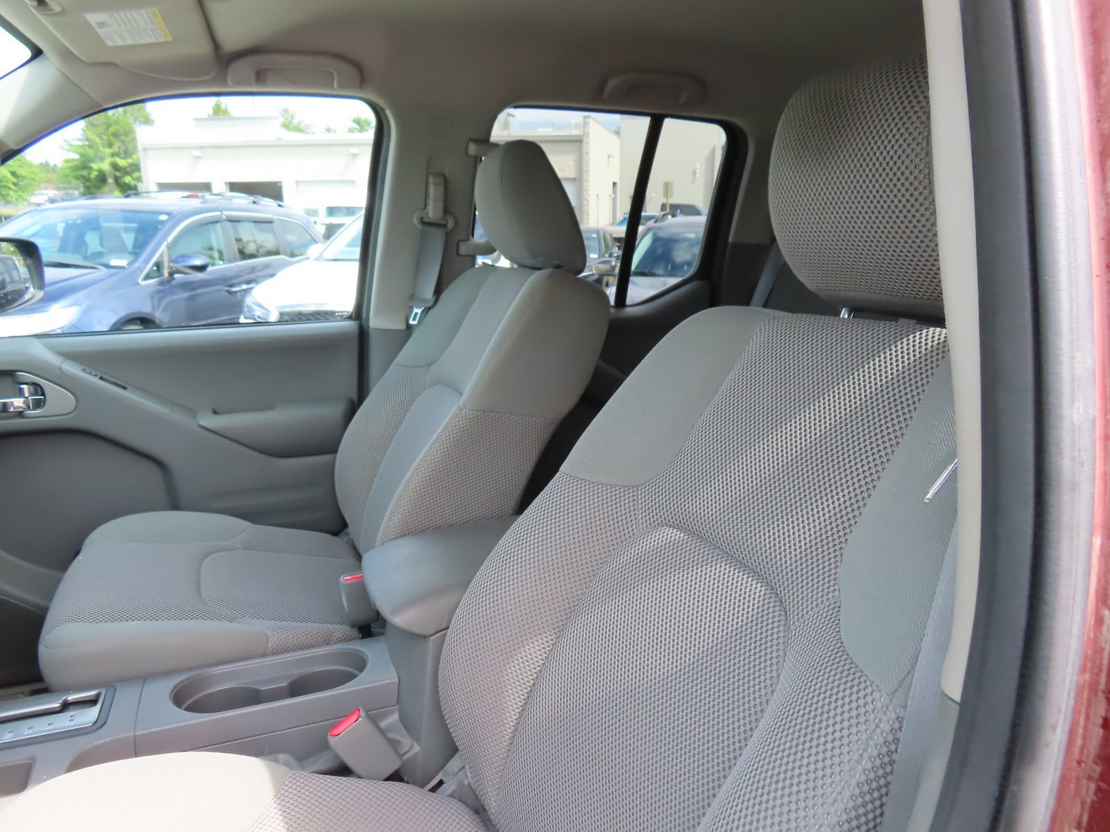 Used 2016 Nissan Frontier SV AWD/4WD image 26