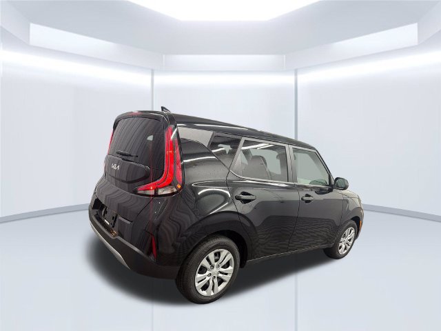 Certified 2023 Kia Soul LX FWD image 5