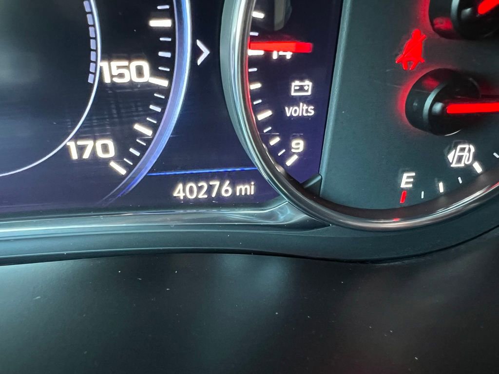 Used 2023 Chevrolet Traverse Premier AWD/4WD image 40