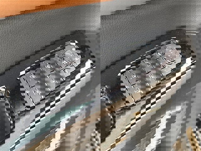 Used 2022 Nissan Pathfinder Platinum w/ Lighting Package (N93) image 22