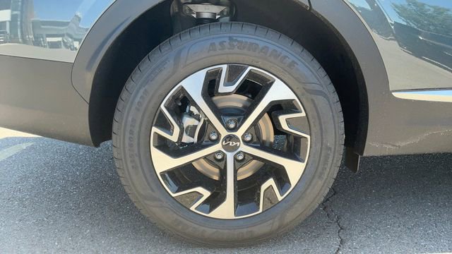 Certified 2025 Kia Sportage EX w/ EX Premium Package image 18