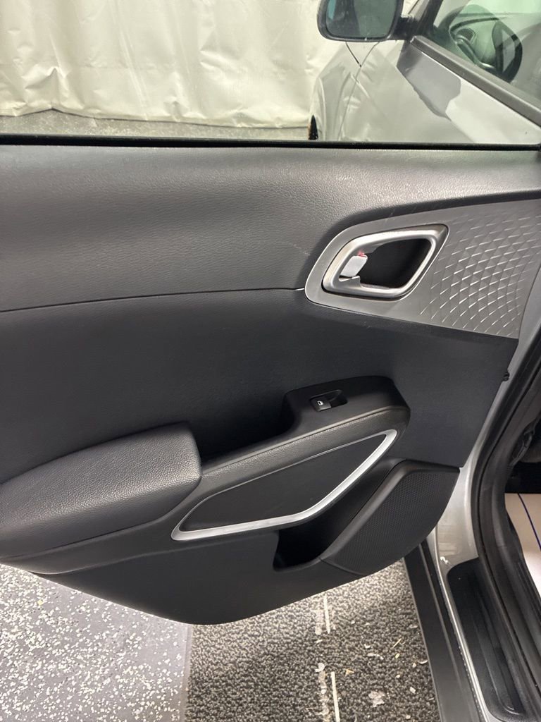 Used 2024 Kia Soul LX w/ Option Group 015 image 22