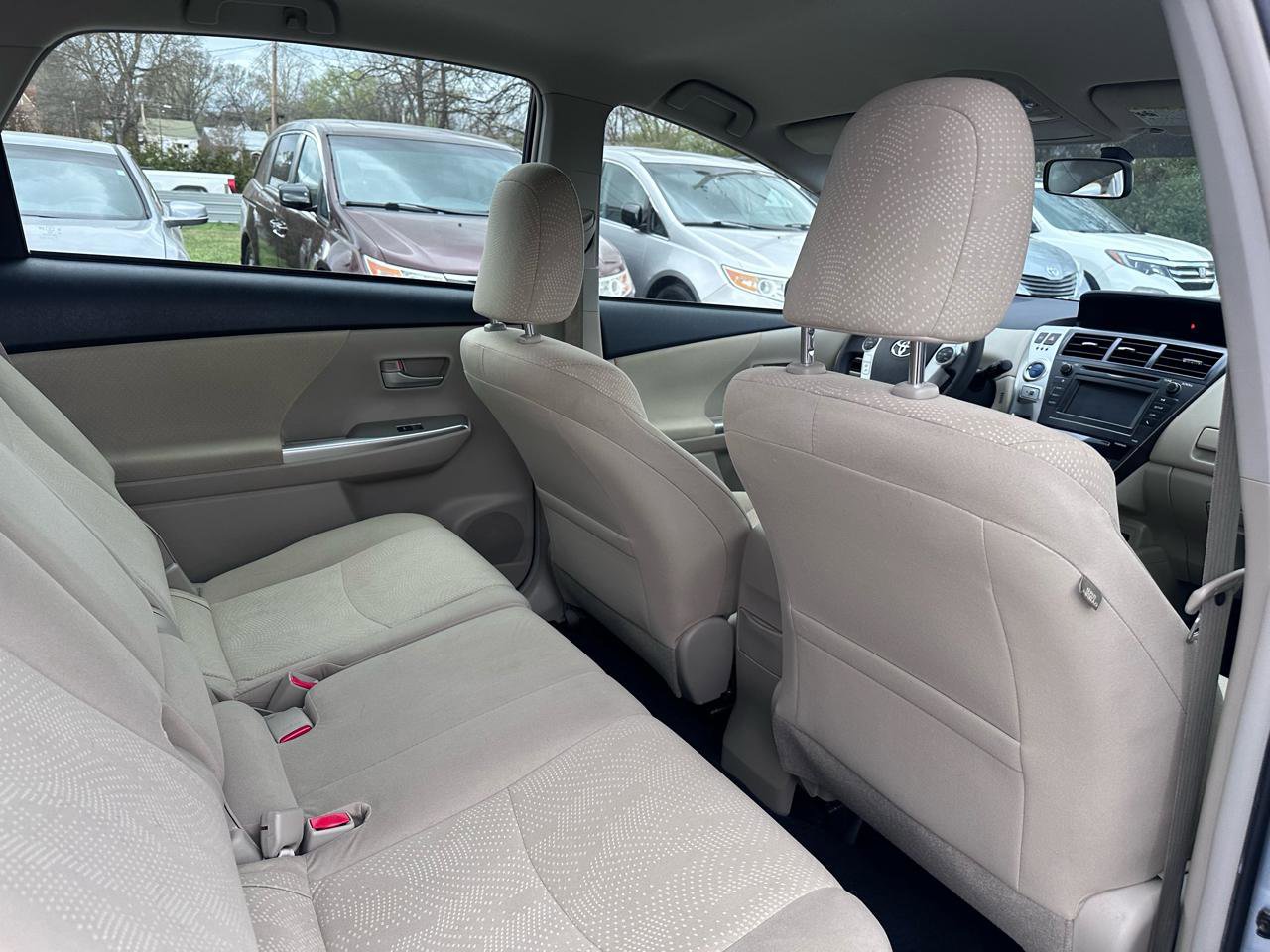 Used 2014 Toyota Prius V Two image 17