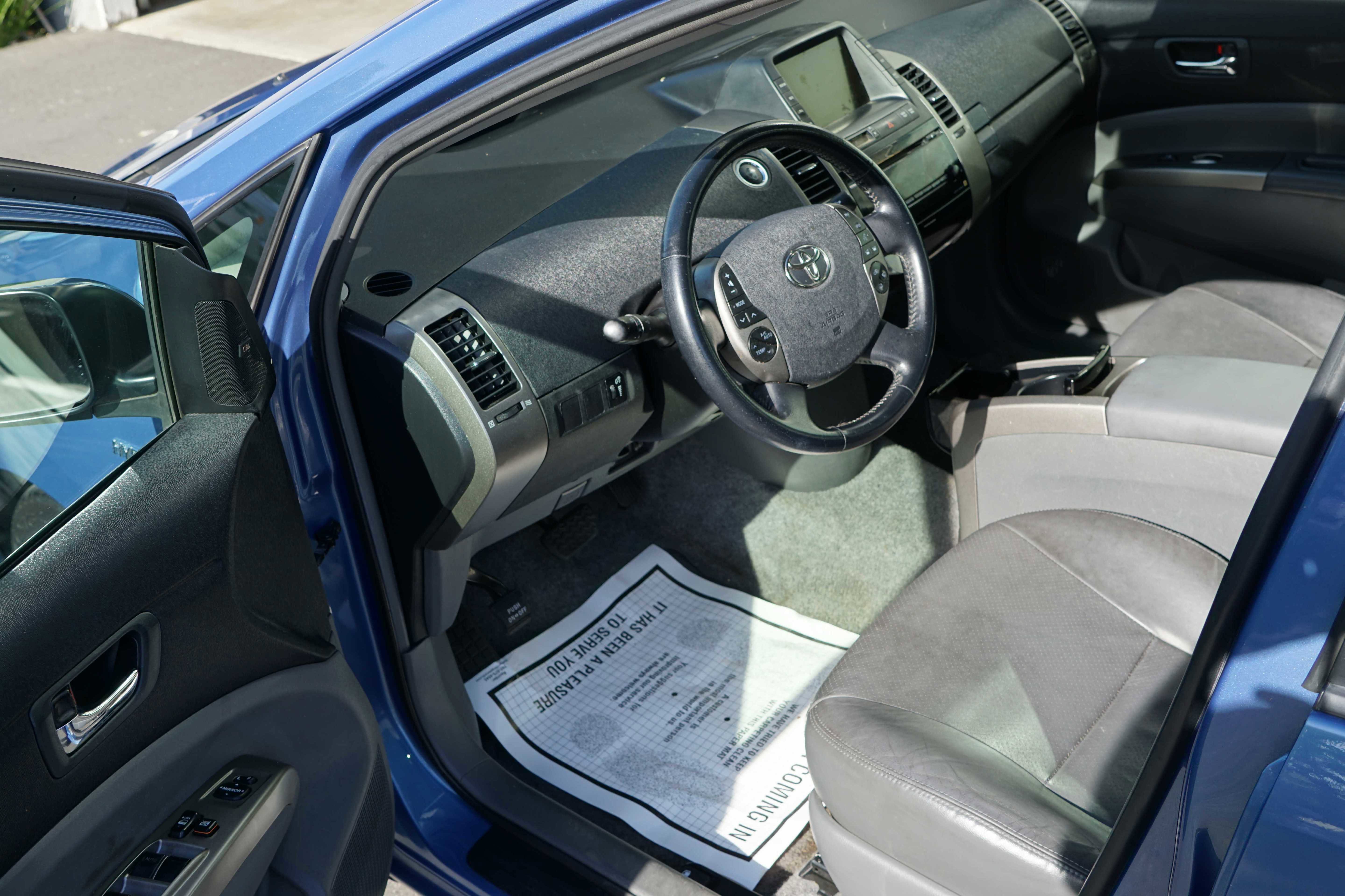 Used 2009 Toyota Prius Touring FWD image 34