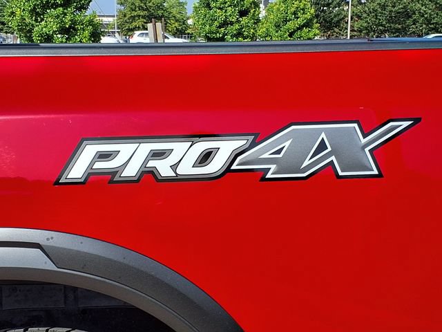 Used 2023 Nissan Titan PRO-4X AWD/4WD image 40