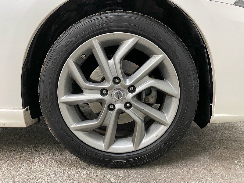 Used 2013 Nissan Sentra SR w/ Premium Pkg image 29