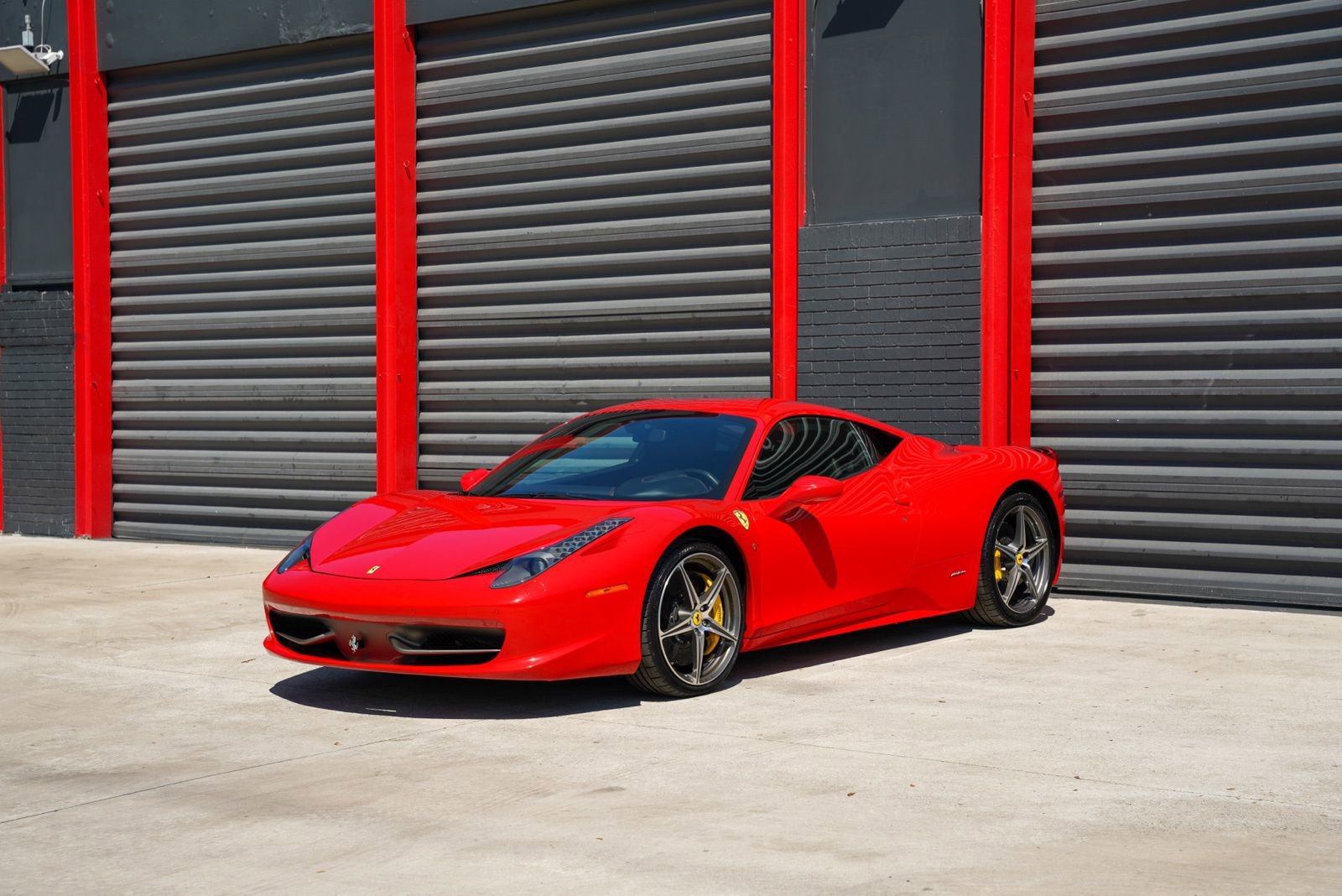 Used 2014 Ferrari 458 Italia Coupe image 1