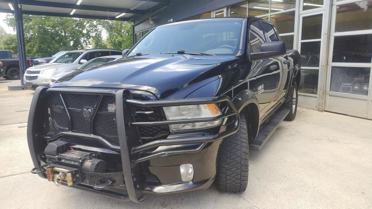 Used 2013 RAM 1500 Express AWD/4WD image 2
