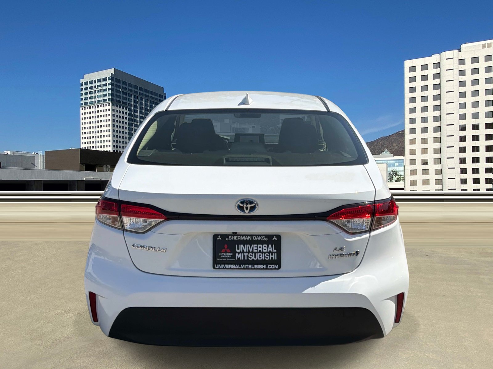 Used 2024 Toyota Corolla LE FWD image 4