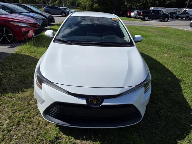 Used 2023 Toyota Corolla LE FWD image 2