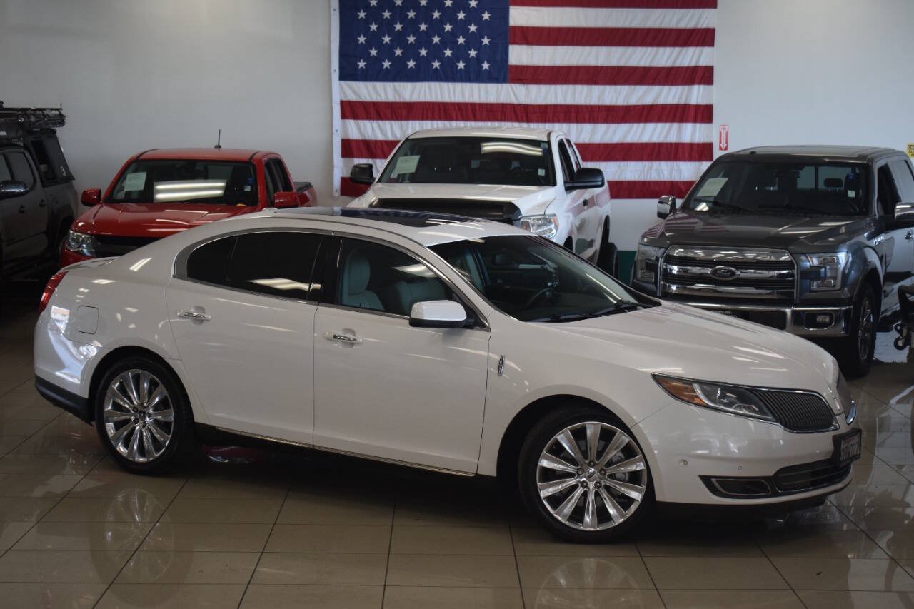 Used 2013 Lincoln MKS AWD image 3