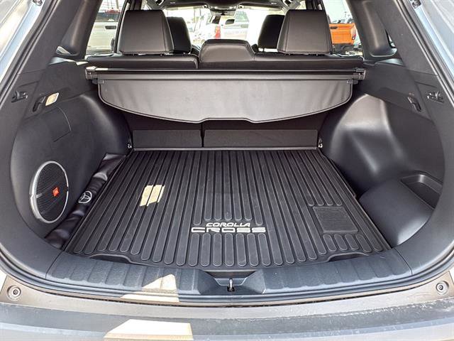 Used 2024 Toyota Corolla Cross AWD Hybrid w/ Convenience Package image 16