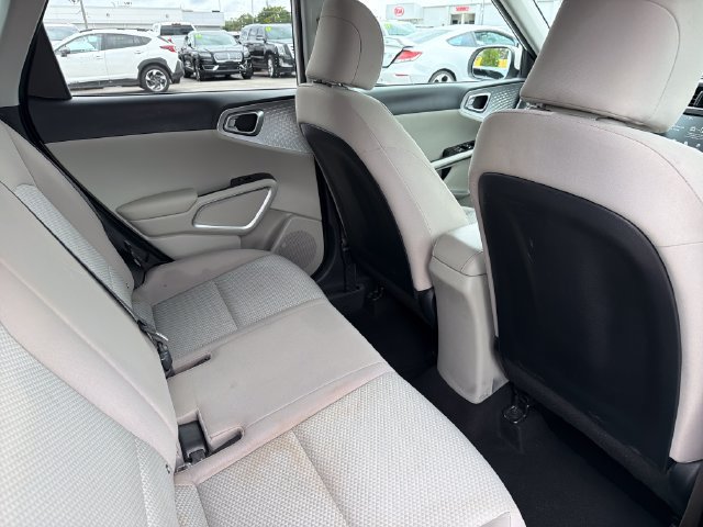 Used 2021 Kia Soul LX FWD image 27