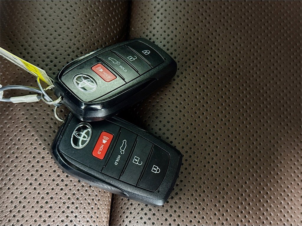 Used 2024 Toyota Land Cruiser image 36